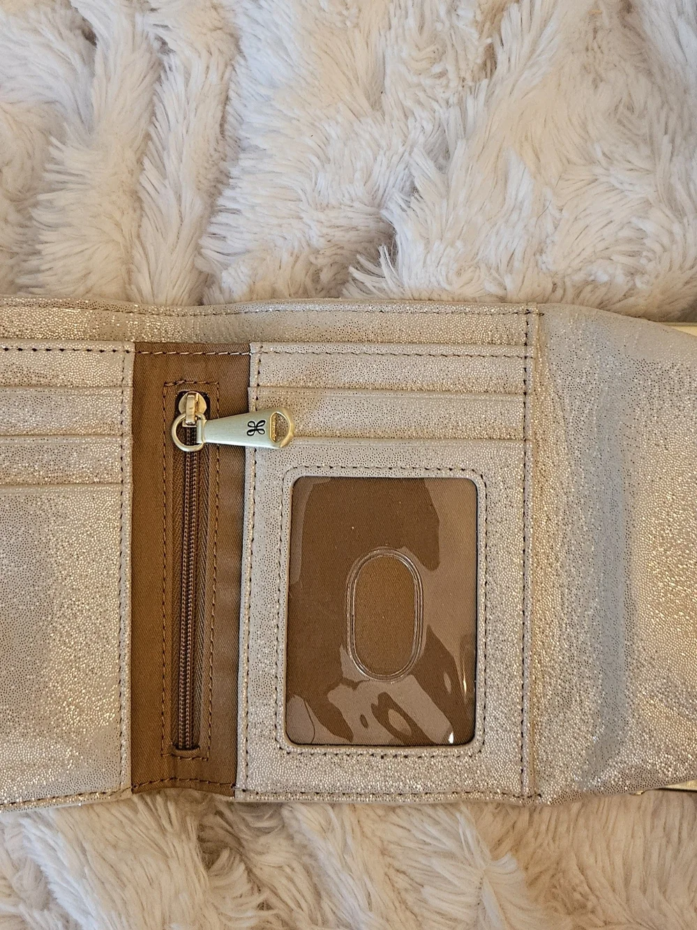 HOBO☆Robin Compact Wallet - Sand Shimmer
